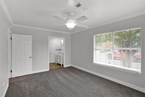114 W Lobit Street Baytown TX 77520