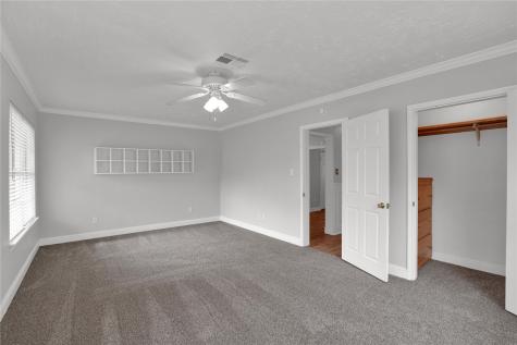 114 W Lobit Street Baytown TX 77520