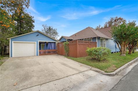 114 W Lobit Street Baytown TX 77520