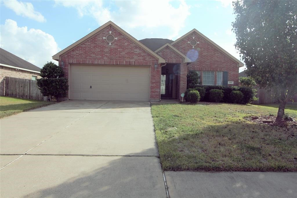 1019 N Teal Estates Circle Fresno TX 77545