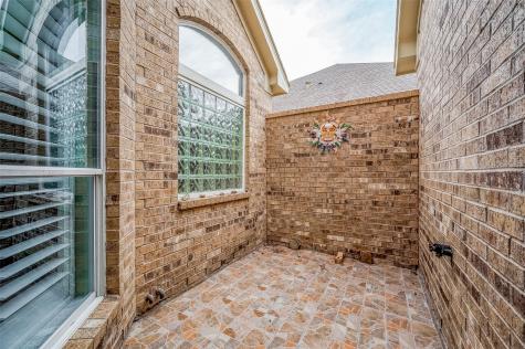 25050 Cinco Manor Lane Katy TX 77494