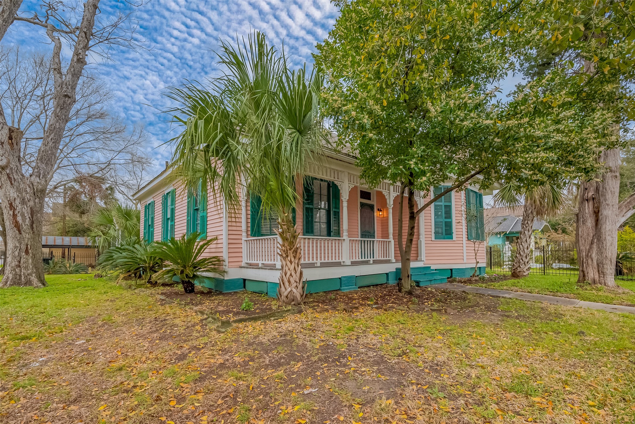 1401 Cortlandt Street Houston TX 77008