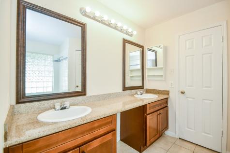 1406 Willow Bend Court Richmond TX 77406