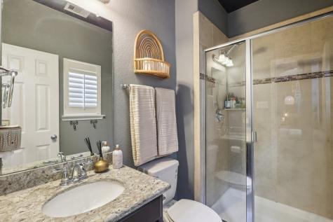 6363 Fairdale Lane H Houston TX 77057