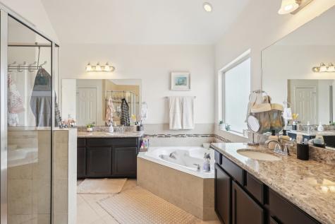 6363 Fairdale Lane H Houston TX 77057