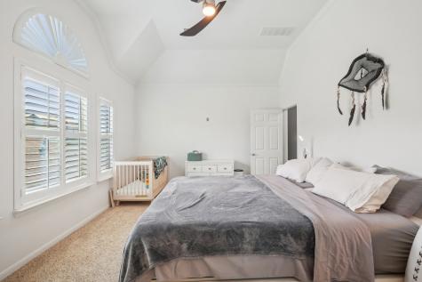 6363 Fairdale Lane H Houston TX 77057