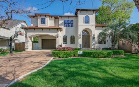 4602 Holt Street Bellaire TX 77401