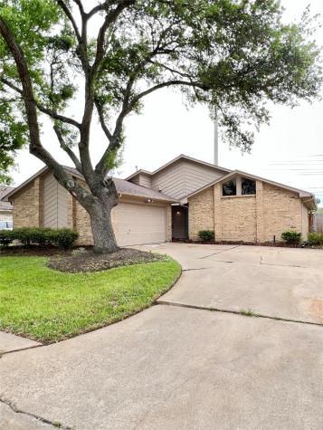 1914 Teakwood Street Richmond TX 77469