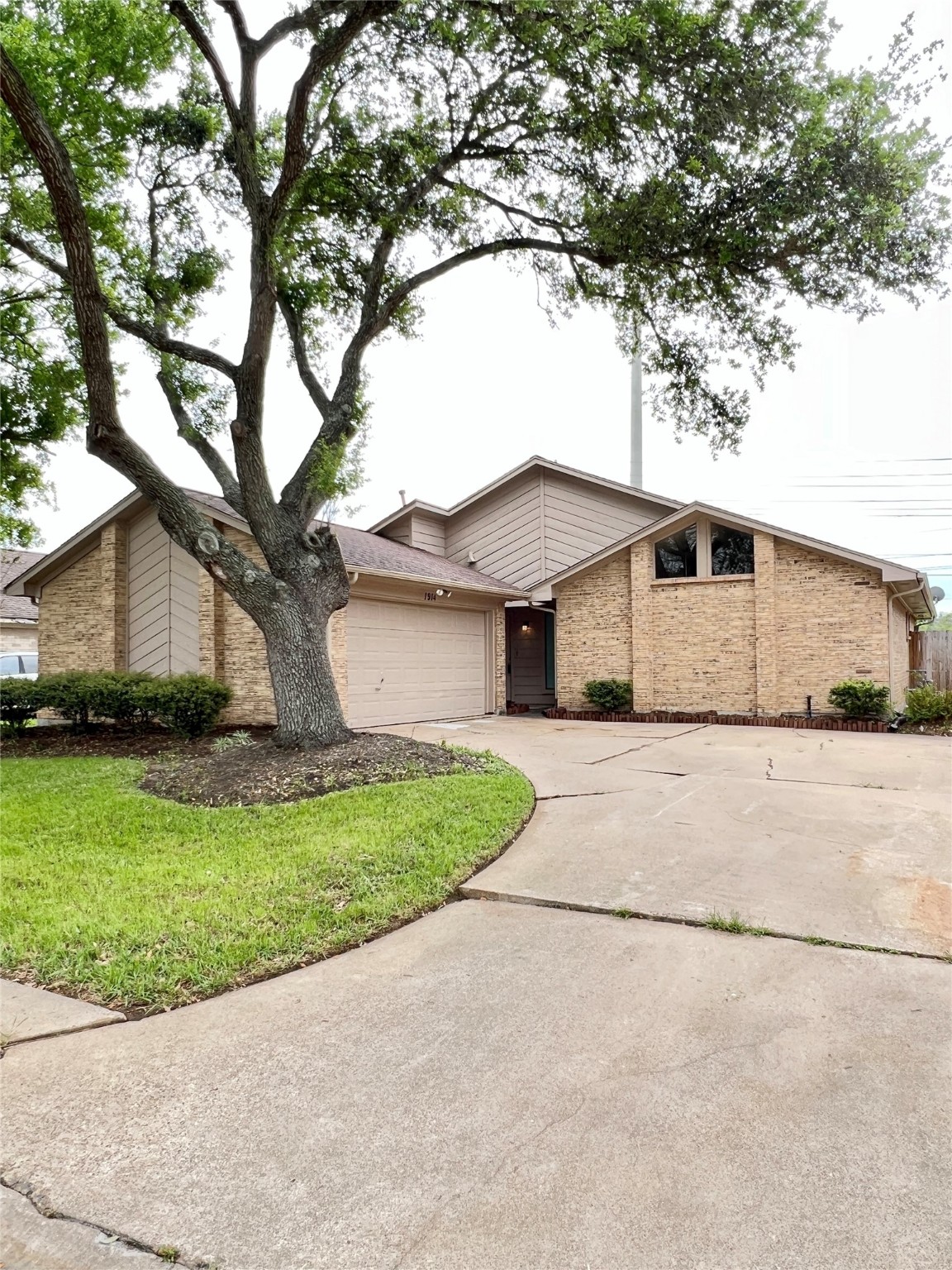1914 Teakwood Street Richmond TX 77469