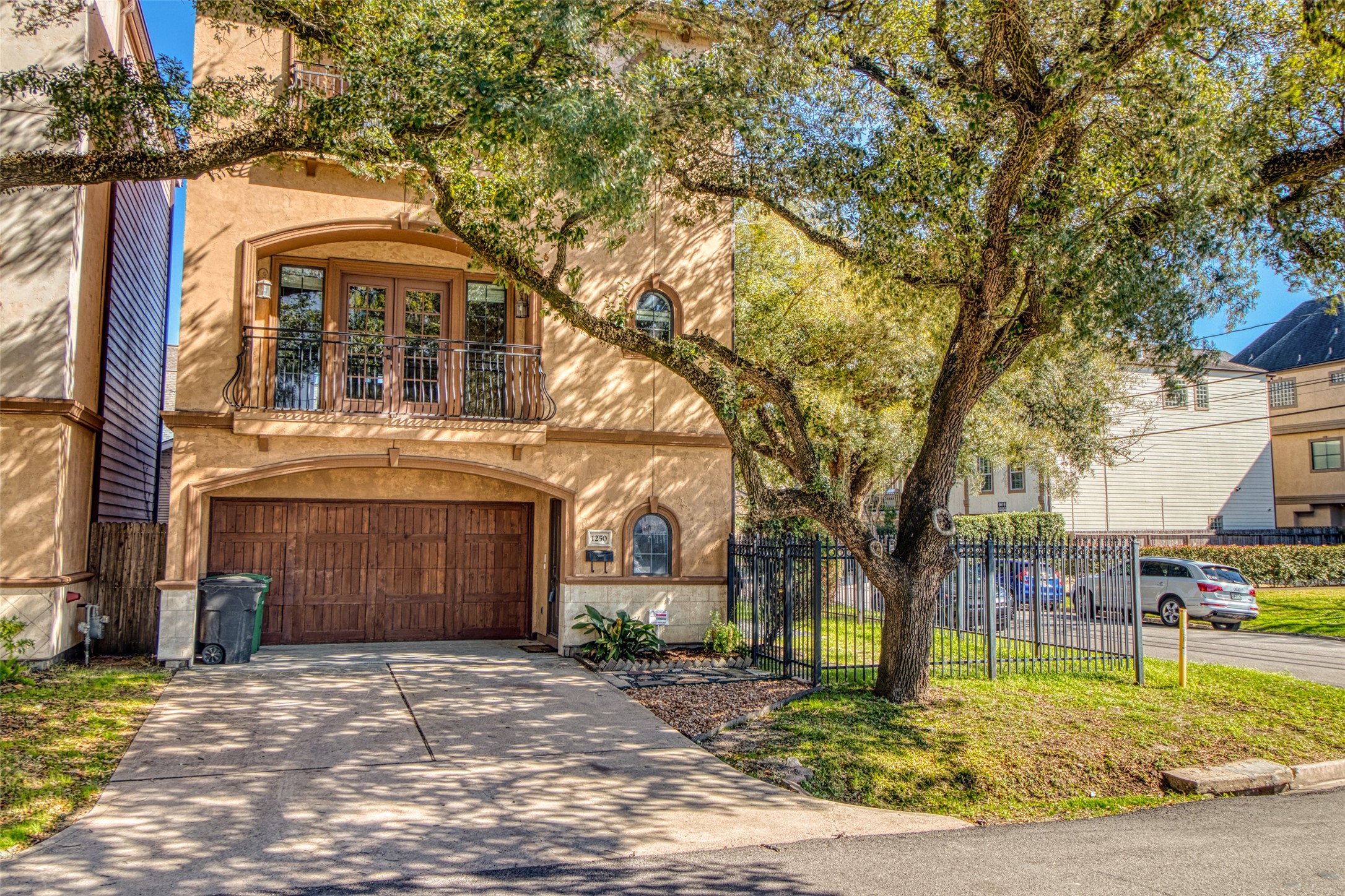 1250 Utah Street Houston TX 77007