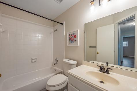 5115 Cherrywood Court League City TX 77573