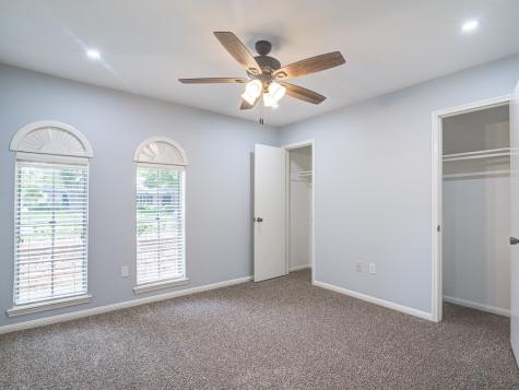 312 Narcissus Street Lake Jackson TX 77566