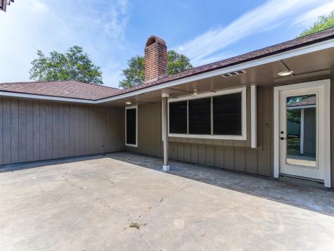 312 Narcissus Street Lake Jackson TX 77566
