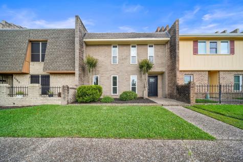 2466 Country Club Drive Pearland TX 77581