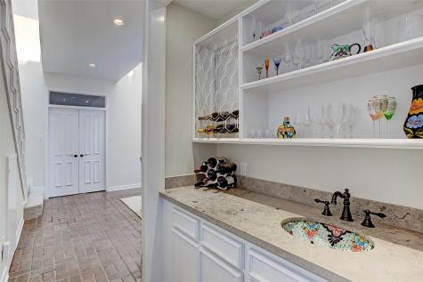 2206 Fulham Court Houston TX 77063