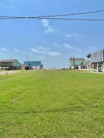 1111 Surf Drive Surfside Beach TX 77541
