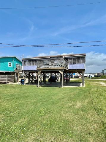 1111 Surf Drive Surfside Beach TX 77541