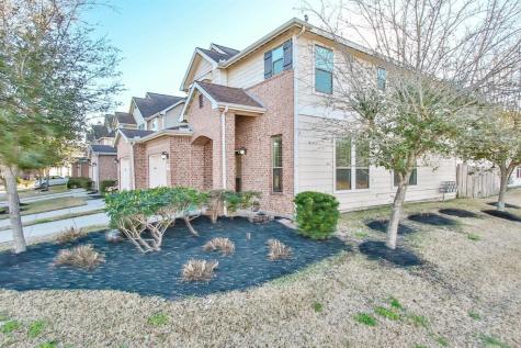 8106 Singing Sonnet Lane Houston TX 77072