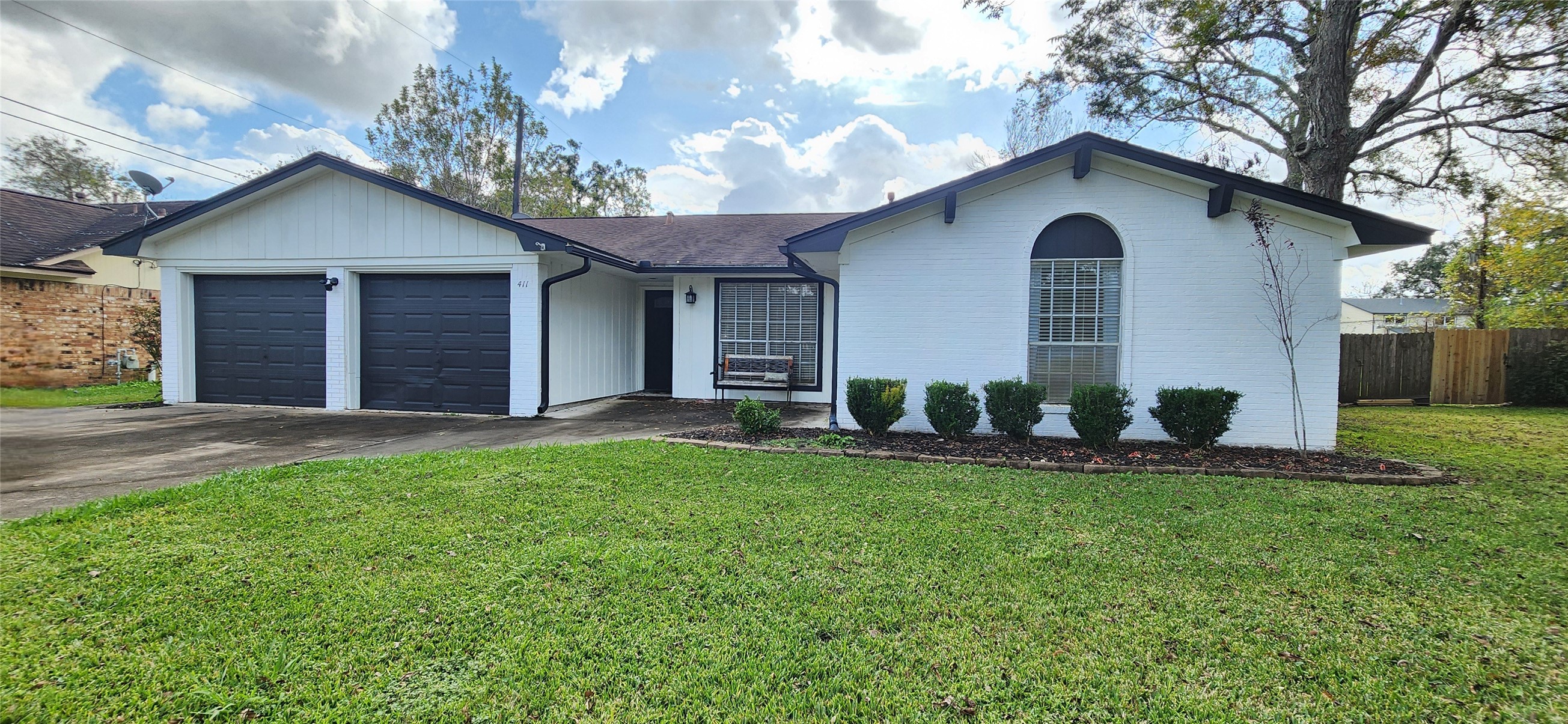 411 Petunia Street Lake Jackson TX 77566
