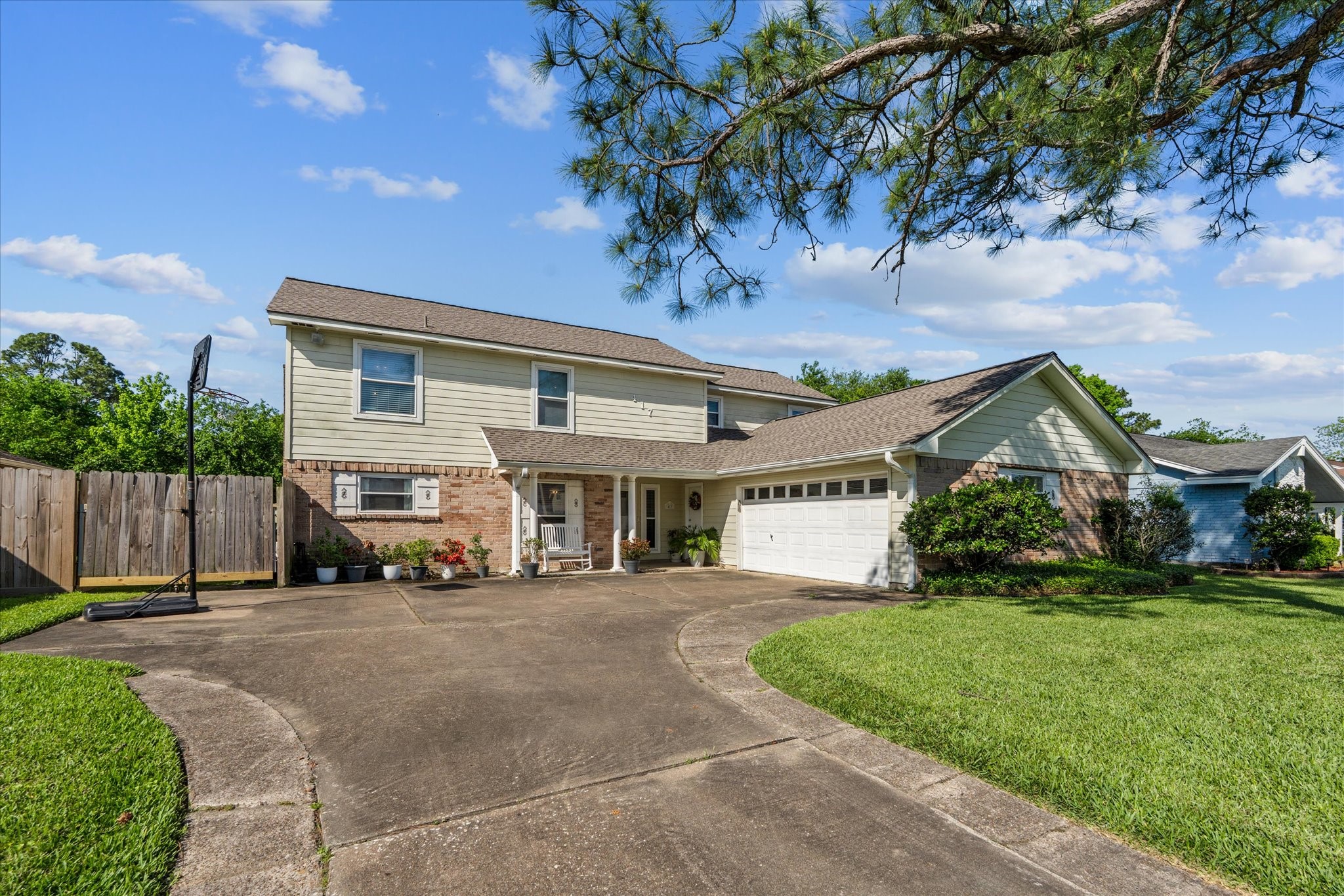 417 Cottonwood Drive Friendswood TX 77546