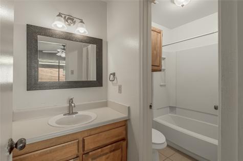 2404 Sycamore Avenue C4 Huntsville TX 77340