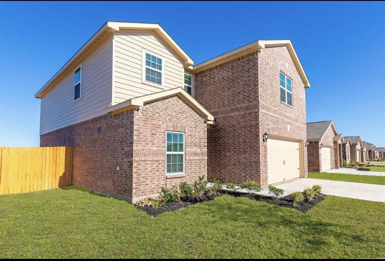 2048 Mule Ridge Drive Katy TX 77493