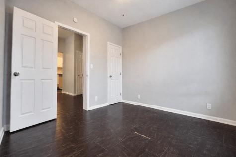 511 W Cleveland Street 1 Alvin TX 77511