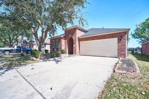 10718 Lyndon Meadows Drive Houston TX 77095