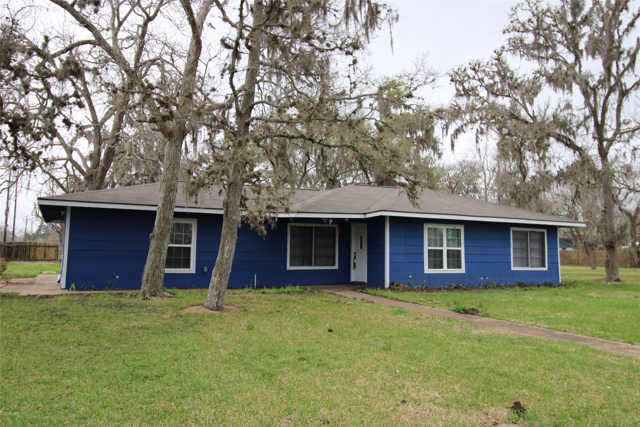 201 Burkett Street Richwood TX 77531