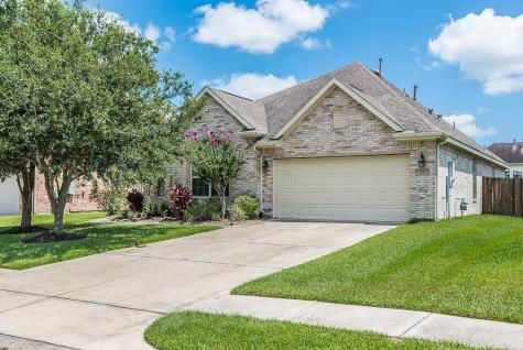 2212 Mangrove Bend Drive League City TX 77573