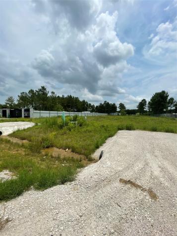 500 Road 5510 Cleveland TX 77327