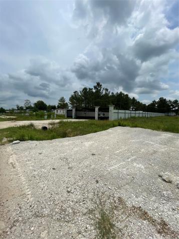 500 Road 5510 Cleveland TX 77327