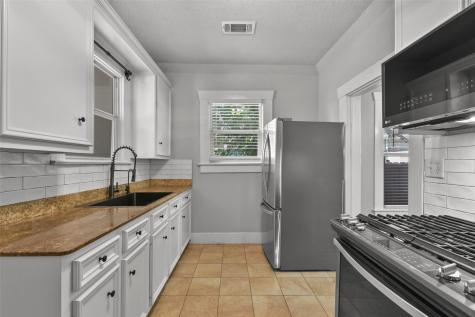 3912 Bering Street Houston TX 77003
