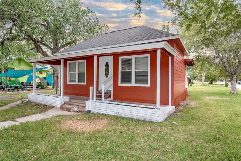1217 N Meyer Avenue Seabrook TX 77586