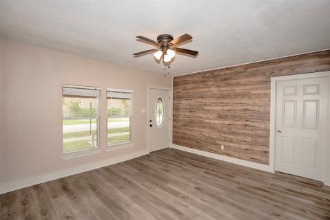 1217 N Meyer Avenue Seabrook TX 77586