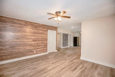 1217 N Meyer Avenue Seabrook TX 77586