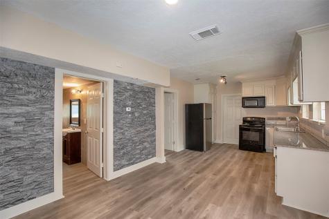 1217 N Meyer Avenue Seabrook TX 77586