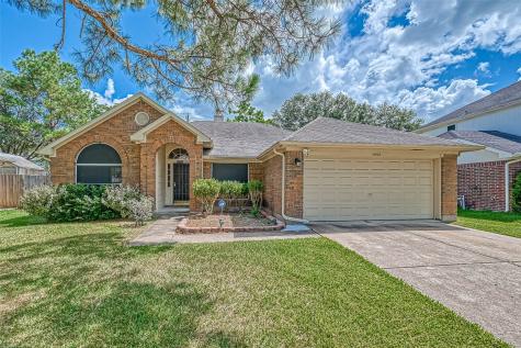 15523 Wake Village Drive Friendswood TX 77546