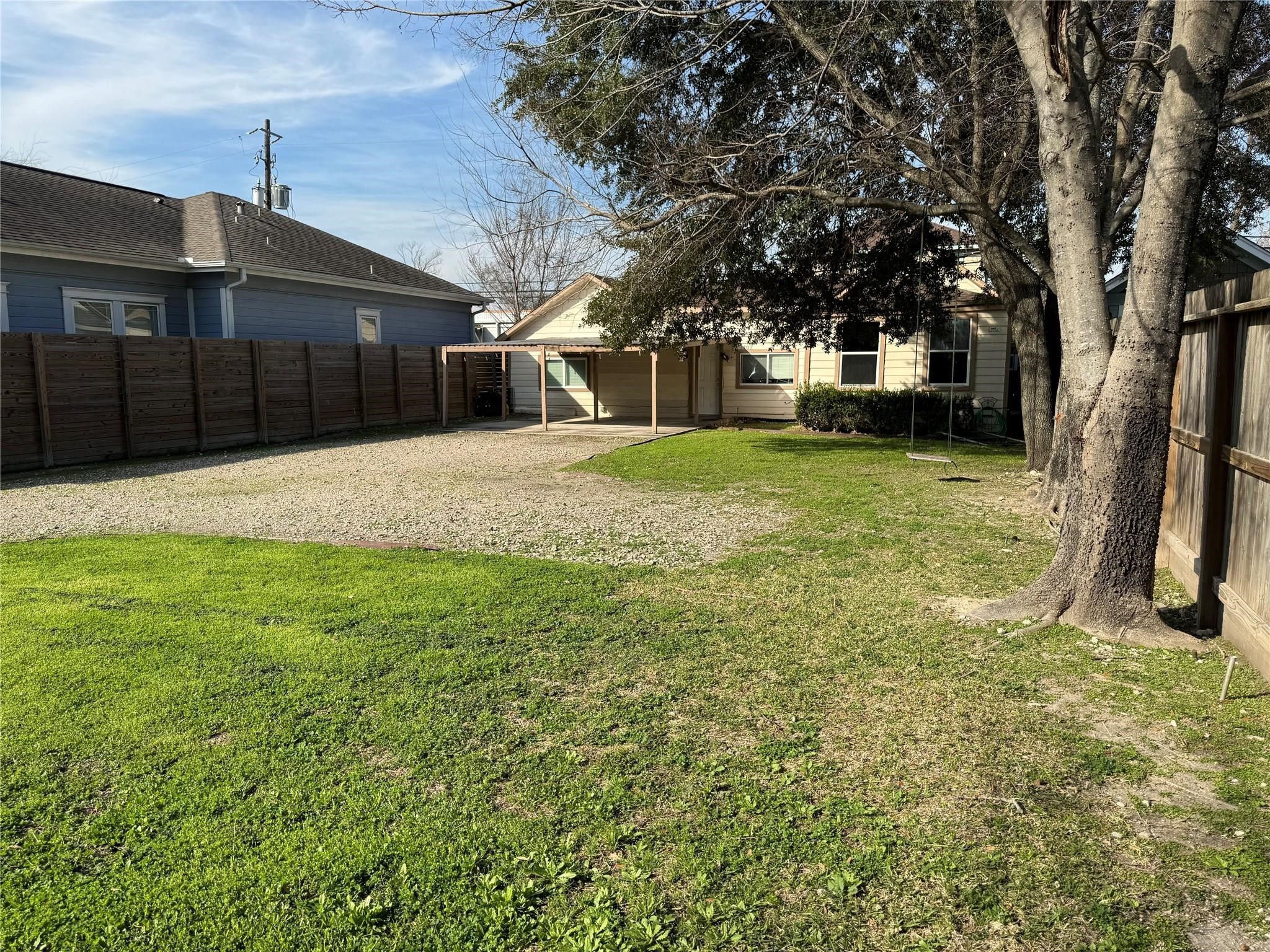 1407 Tabor Street Houston TX 77009