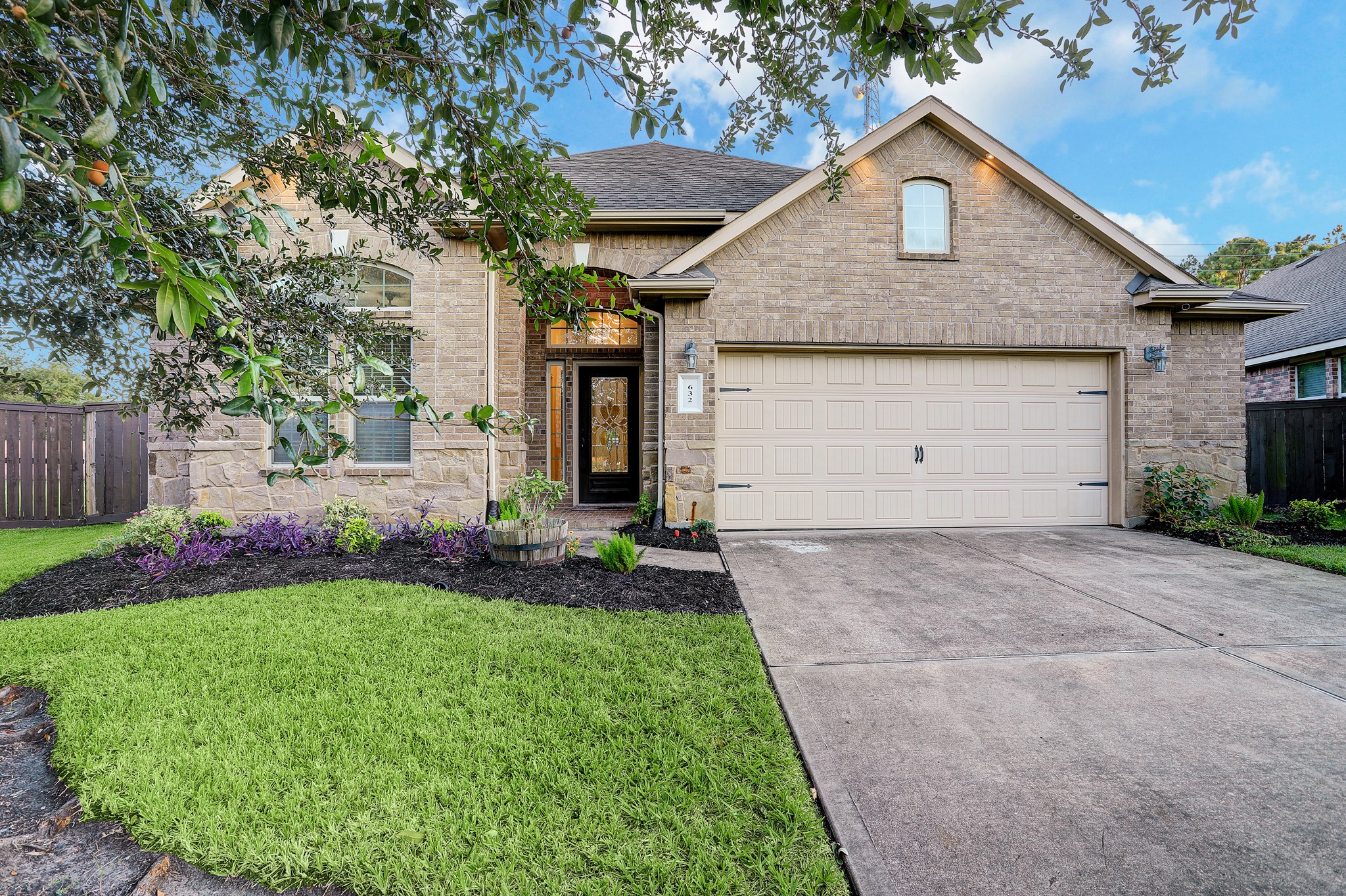 632 Pedernales Street Webster TX 77598