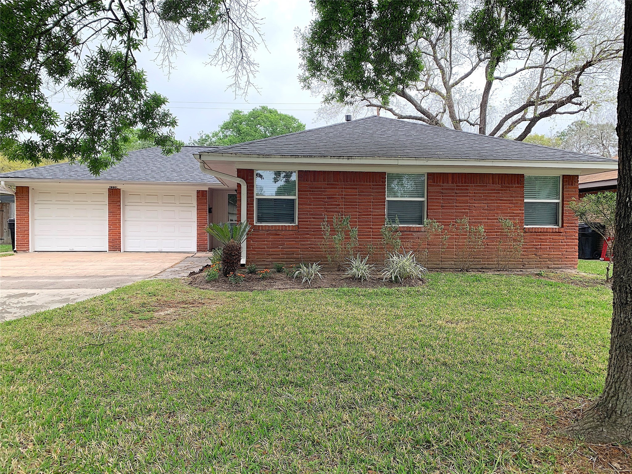 4314 Warm Springs Road Houston TX 77035