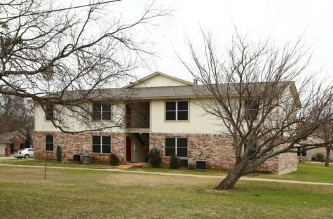 909 W 7th Street Justin TX 76247