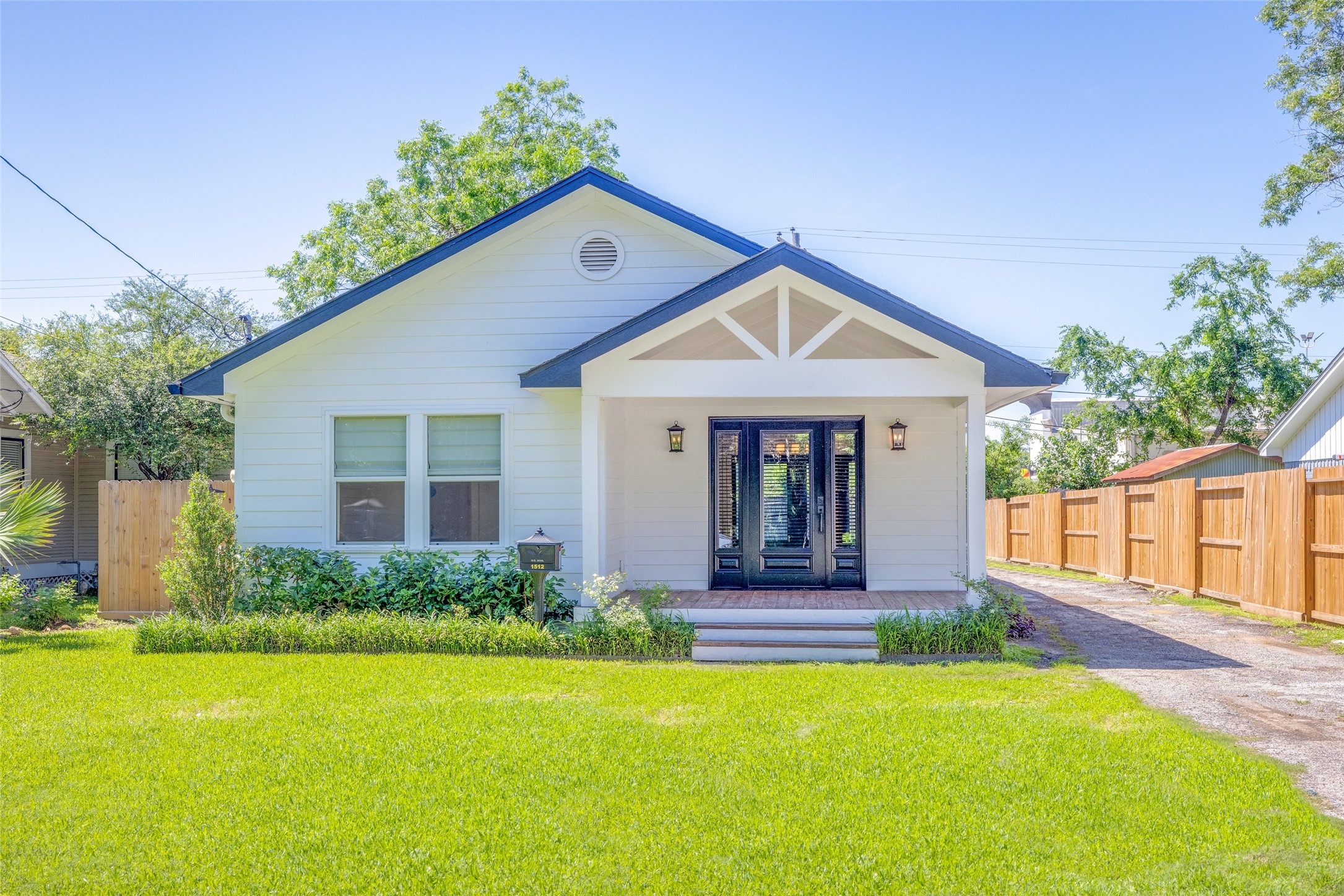 1512 W 21st Street Houston TX 77008