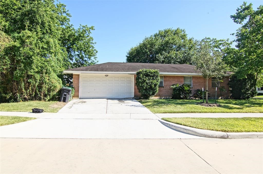 4048 Newshire Drive Houston TX 77025