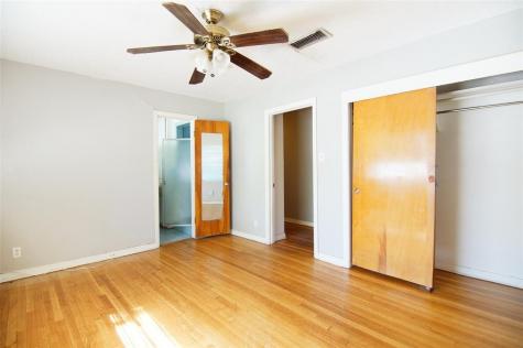 4048 Newshire Drive Houston TX 77025