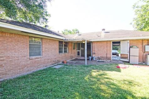 4048 Newshire Drive Houston TX 77025