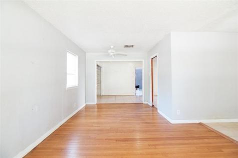 4048 Newshire Drive Houston TX 77025