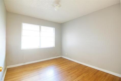 4048 Newshire Drive Houston TX 77025