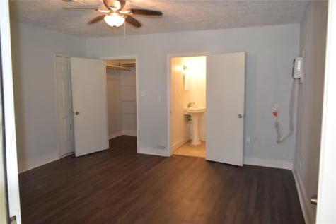 9902 Tolman Street Houston TX 77034