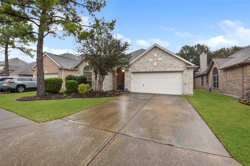 11014 Hunting Path Court Houston TX 77065